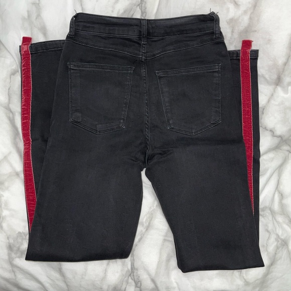 Zara Black Jean with Red Velvet Stripe. Size US 4/EUR 36. Excellent condition - Picture 3 of 5